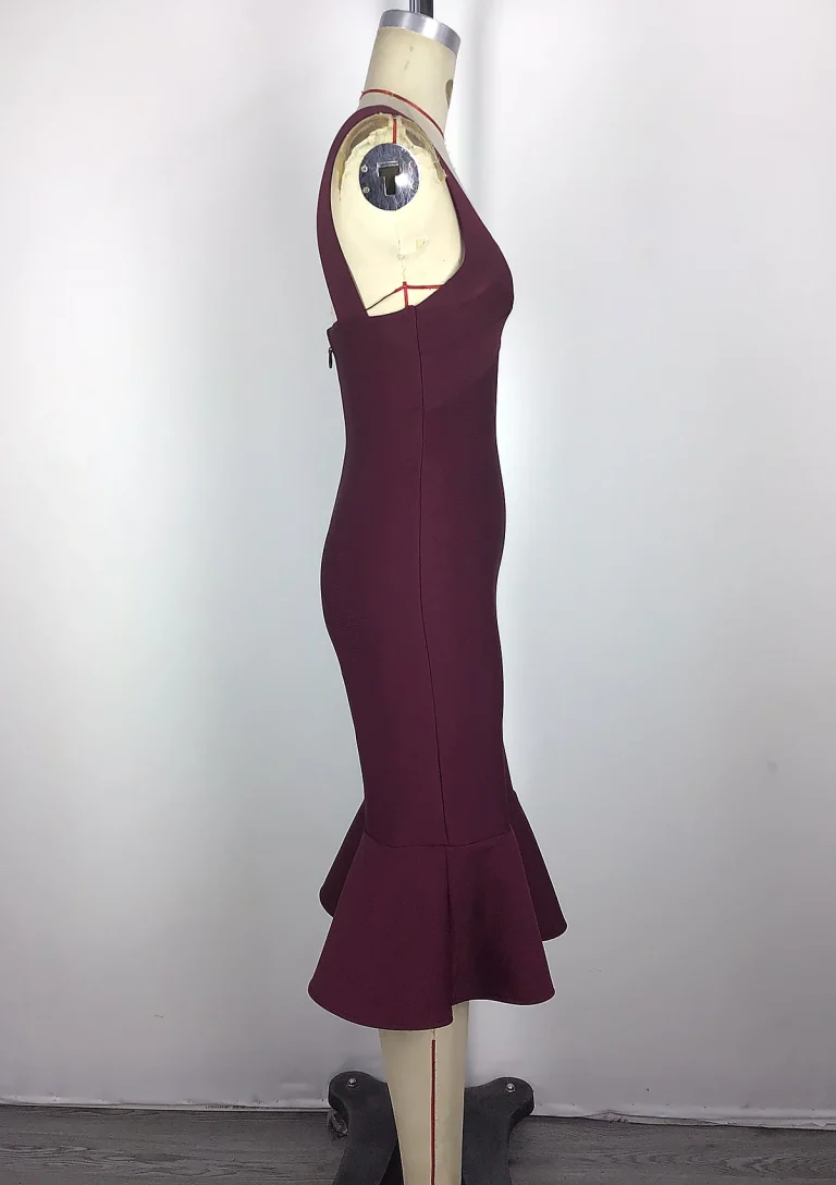 burgundy strappy bodycon dress side